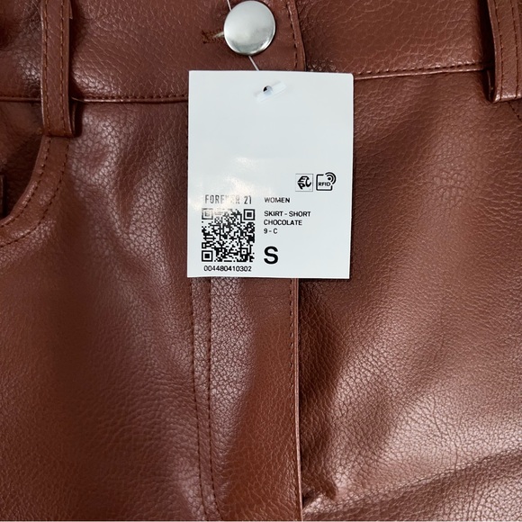 Faux Leather Mini Skirt - Picture 5 of 5